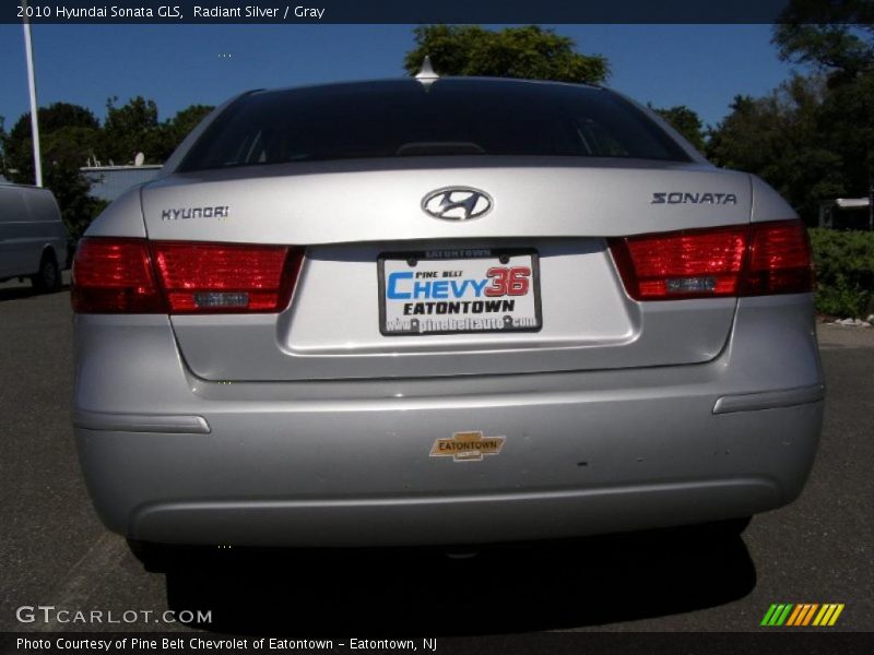 Radiant Silver / Gray 2010 Hyundai Sonata GLS