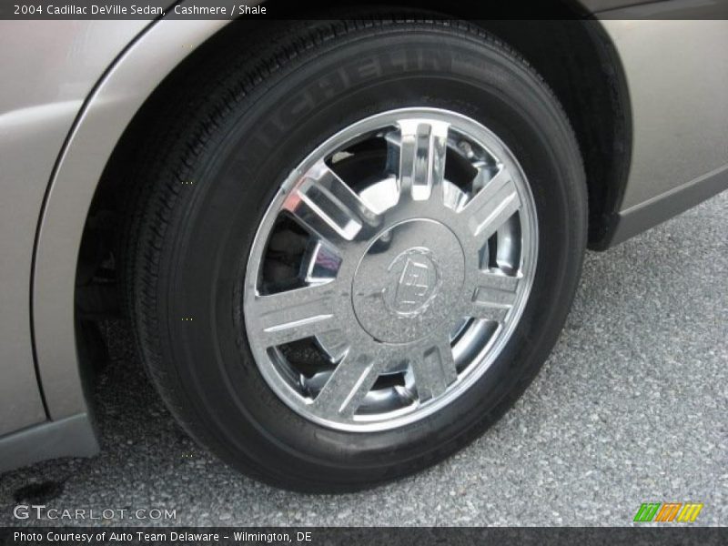 Cashmere / Shale 2004 Cadillac DeVille Sedan
