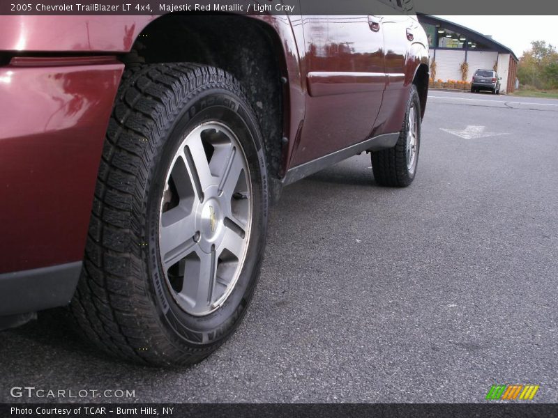 Majestic Red Metallic / Light Gray 2005 Chevrolet TrailBlazer LT 4x4