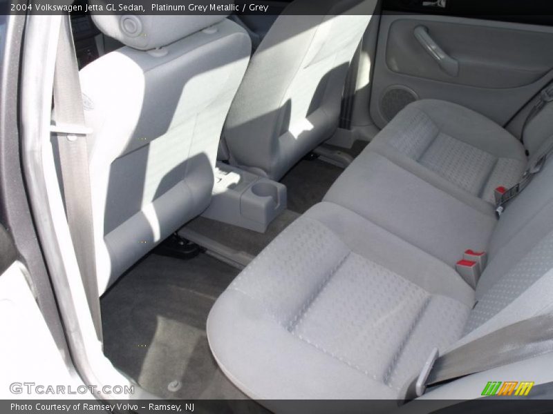 Platinum Grey Metallic / Grey 2004 Volkswagen Jetta GL Sedan