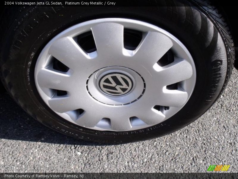 Platinum Grey Metallic / Grey 2004 Volkswagen Jetta GL Sedan