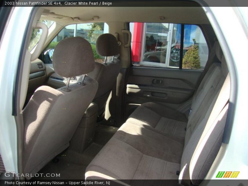 Glacier White Pearl / Beige 2003 Nissan Pathfinder SE 4x4