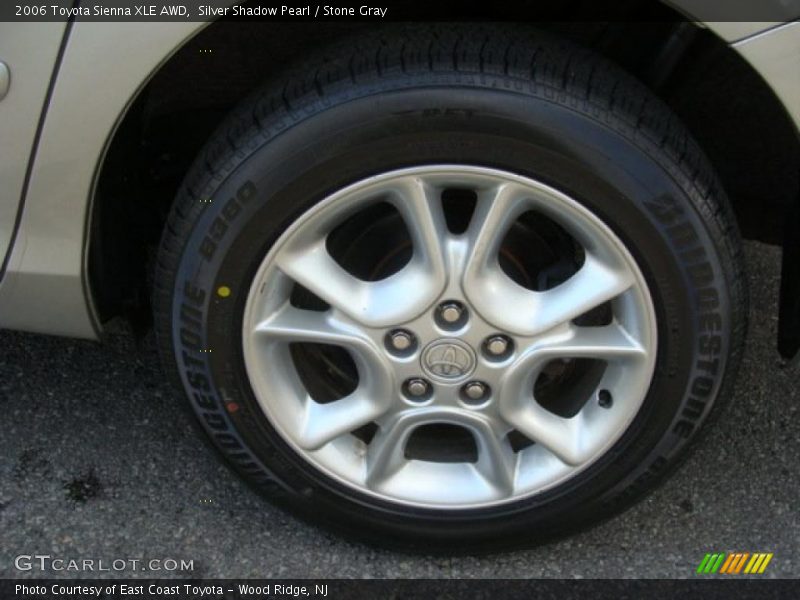 Silver Shadow Pearl / Stone Gray 2006 Toyota Sienna XLE AWD