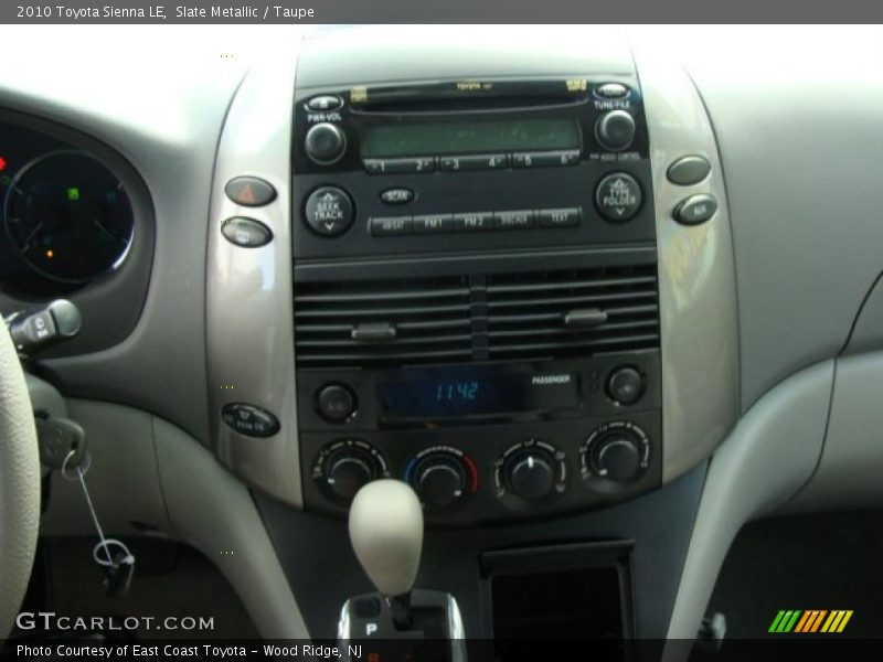 Slate Metallic / Taupe 2010 Toyota Sienna LE