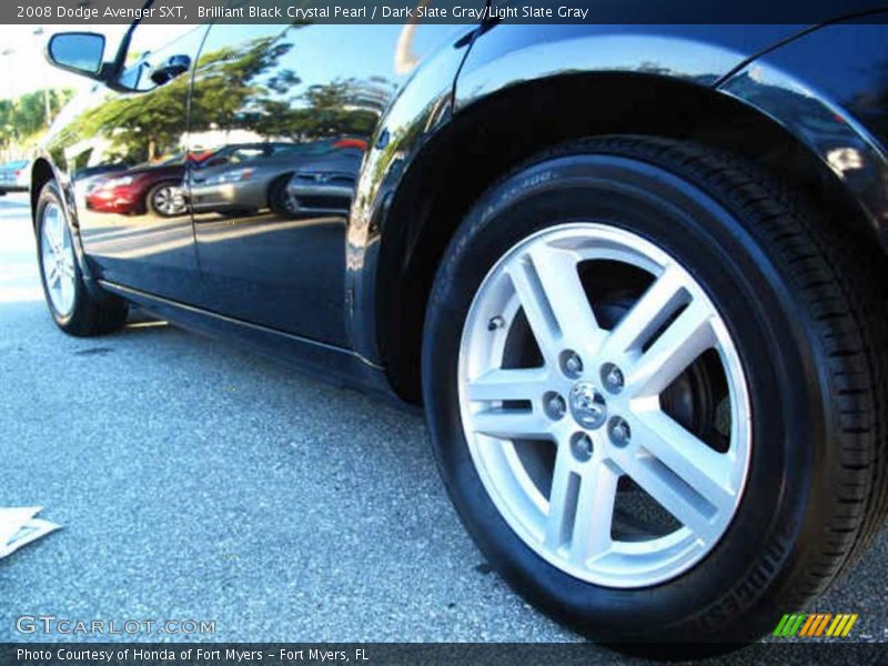 Brilliant Black Crystal Pearl / Dark Slate Gray/Light Slate Gray 2008 Dodge Avenger SXT