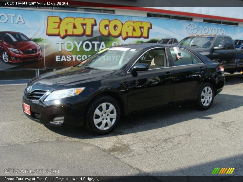 Black / Bisque 2010 Toyota Camry
