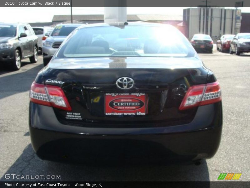 Black / Bisque 2010 Toyota Camry