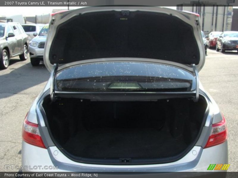 Titanium Metallic / Ash 2007 Toyota Camry LE
