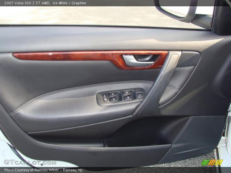 Ice White / Graphite 2007 Volvo S60 2.5T AWD