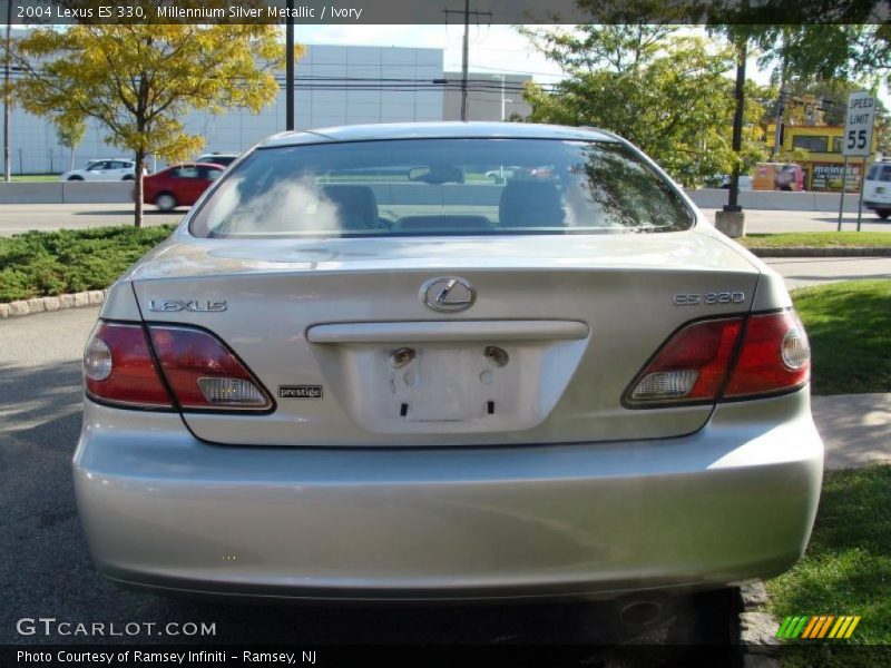 Millennium Silver Metallic / Ivory 2004 Lexus ES 330