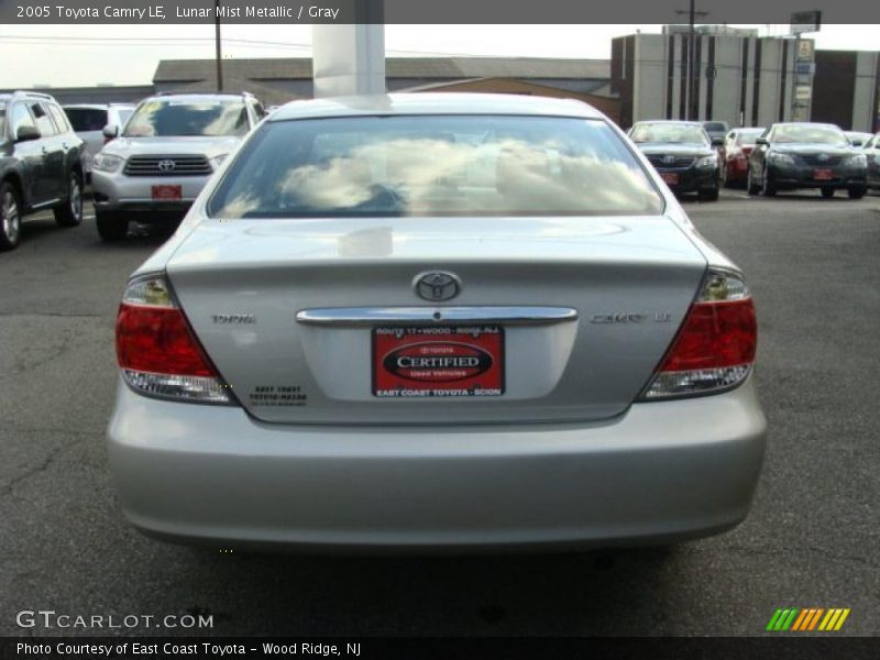 Lunar Mist Metallic / Gray 2005 Toyota Camry LE