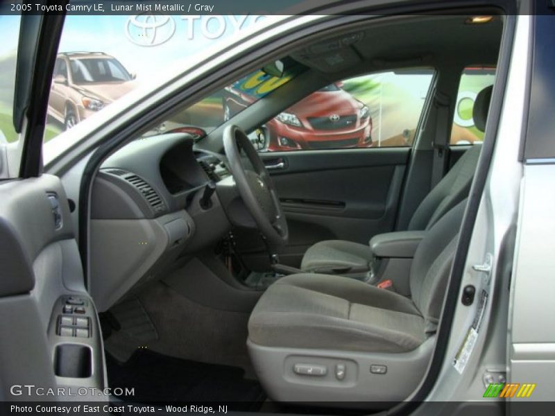 Lunar Mist Metallic / Gray 2005 Toyota Camry LE