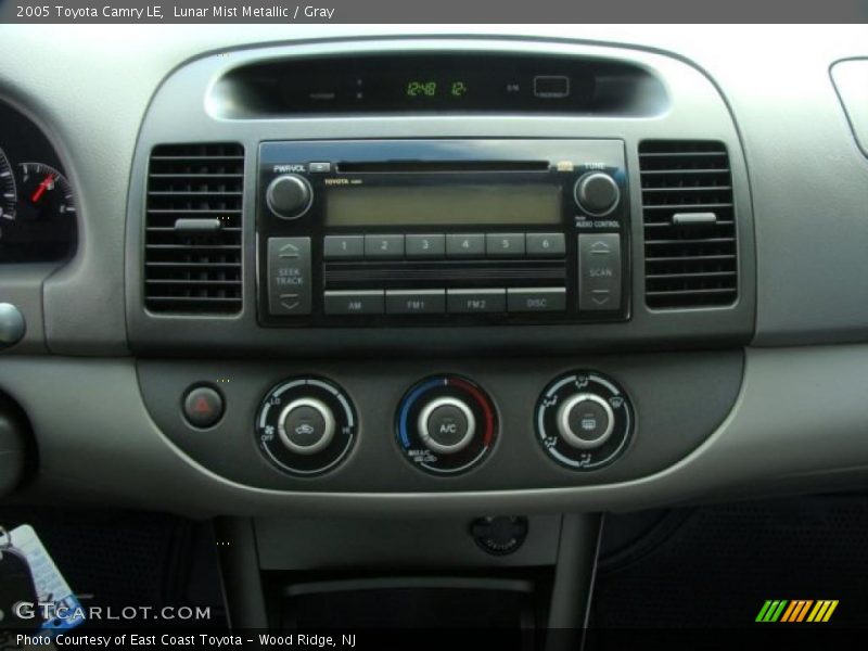Lunar Mist Metallic / Gray 2005 Toyota Camry LE