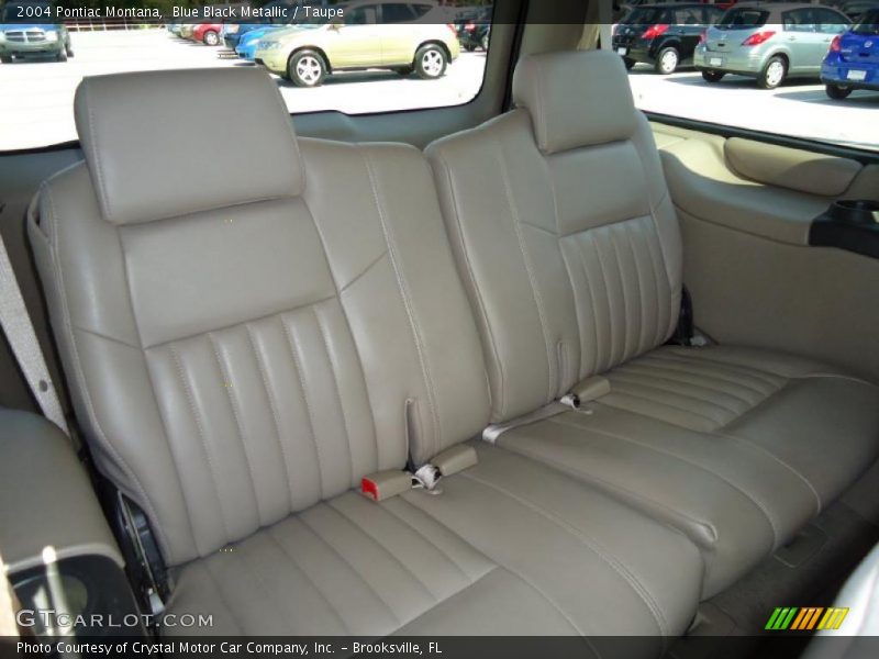  2004 Montana  Taupe Interior