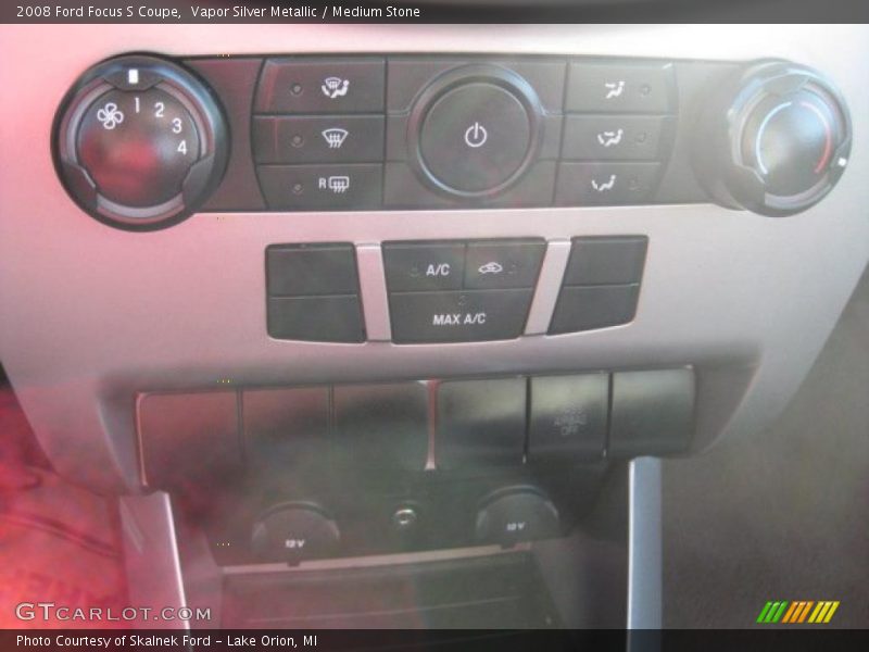 Vapor Silver Metallic / Medium Stone 2008 Ford Focus S Coupe