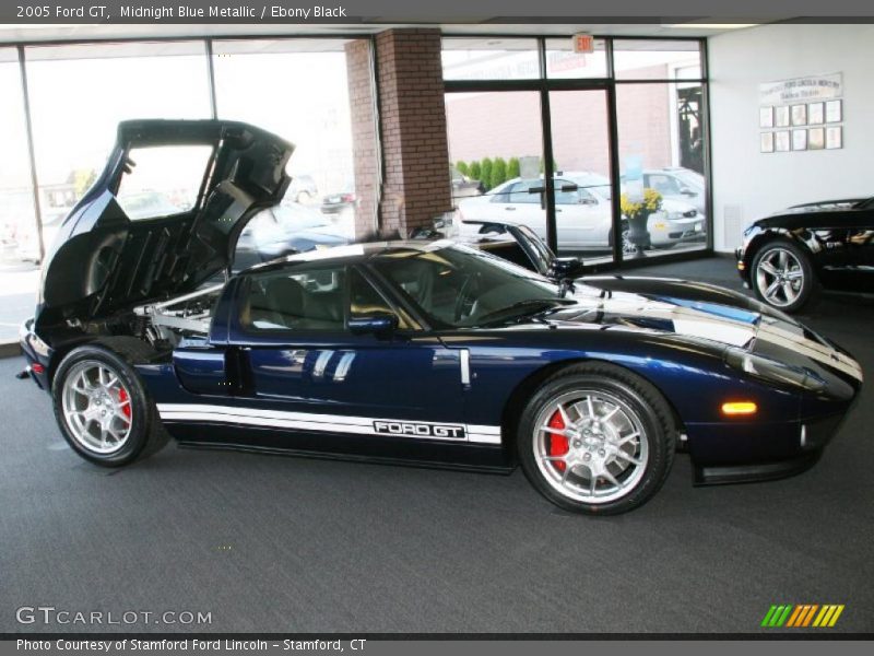 Midnight Blue Metallic / Ebony Black 2005 Ford GT