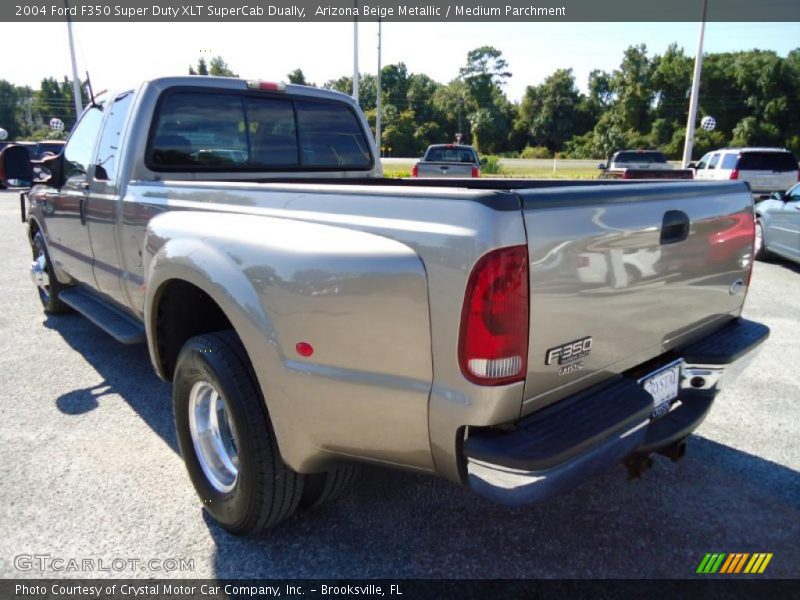 Arizona Beige Metallic / Medium Parchment 2004 Ford F350 Super Duty XLT SuperCab Dually