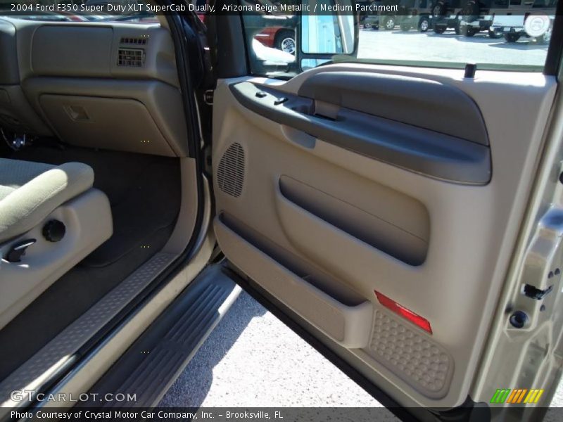 Arizona Beige Metallic / Medium Parchment 2004 Ford F350 Super Duty XLT SuperCab Dually