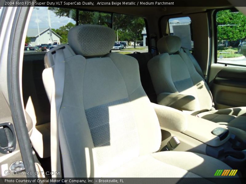 Arizona Beige Metallic / Medium Parchment 2004 Ford F350 Super Duty XLT SuperCab Dually