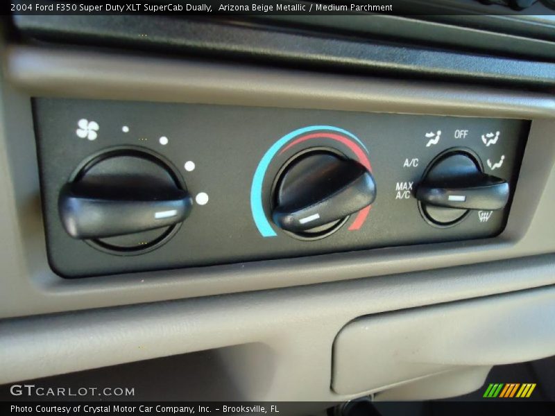Arizona Beige Metallic / Medium Parchment 2004 Ford F350 Super Duty XLT SuperCab Dually