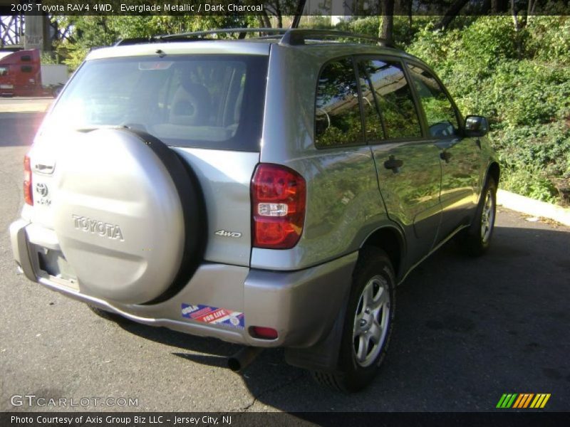 Everglade Metallic / Dark Charcoal 2005 Toyota RAV4 4WD