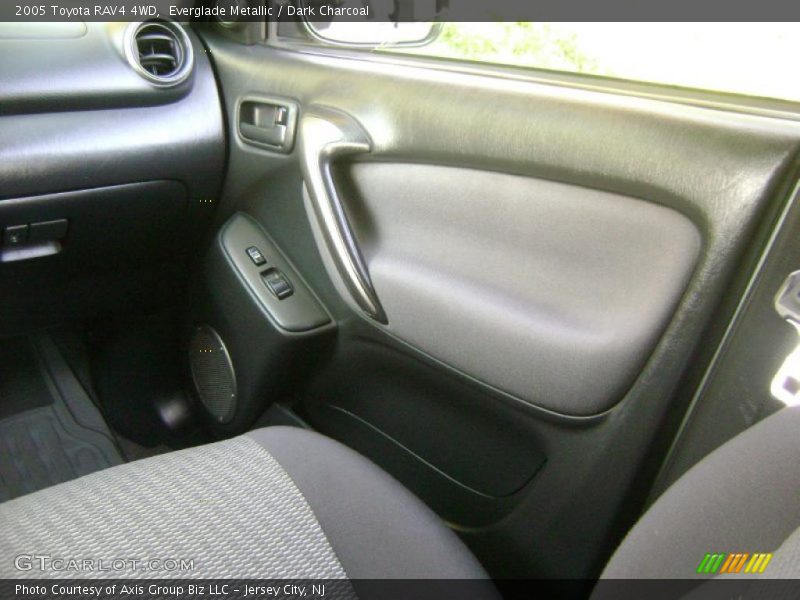 Everglade Metallic / Dark Charcoal 2005 Toyota RAV4 4WD