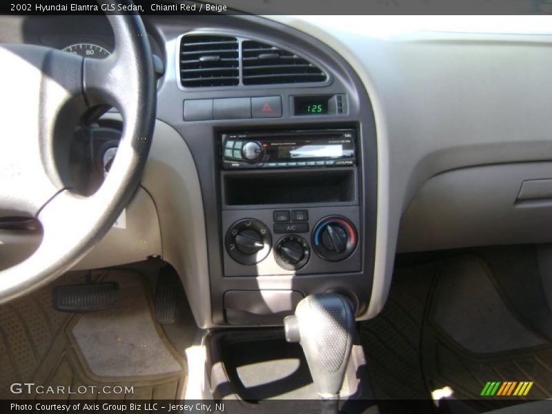 Chianti Red / Beige 2002 Hyundai Elantra GLS Sedan