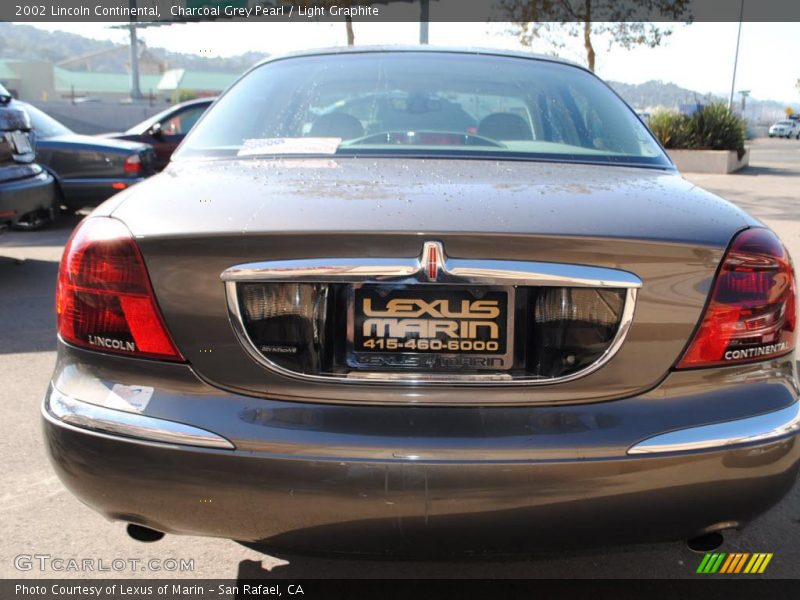 Charcoal Grey Pearl / Light Graphite 2002 Lincoln Continental