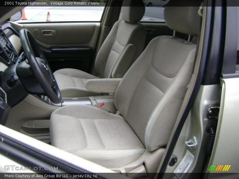 Vintage Gold Metallic / Ivory 2001 Toyota Highlander