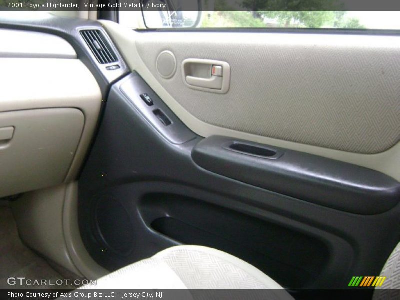 Vintage Gold Metallic / Ivory 2001 Toyota Highlander