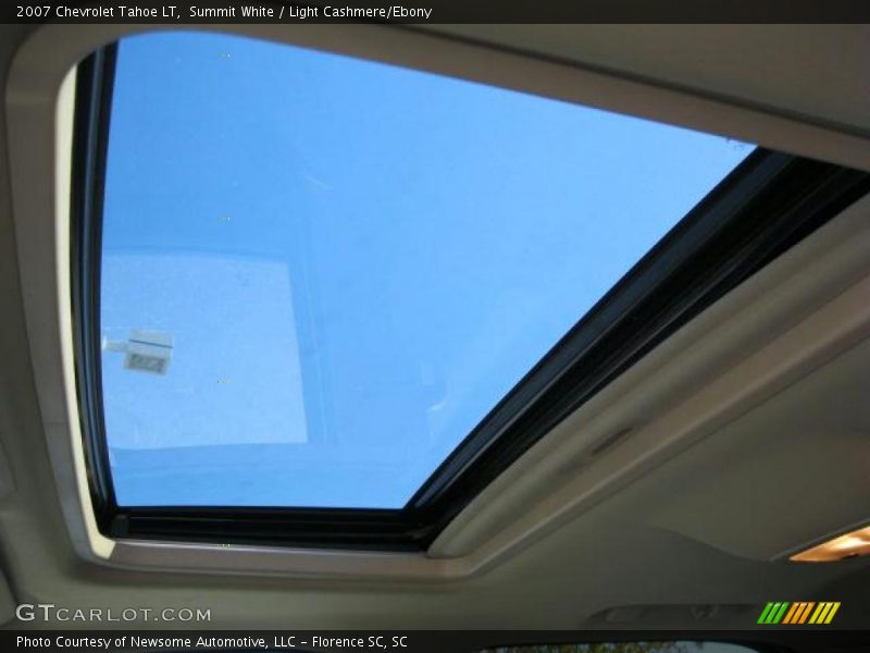 Summit White / Light Cashmere/Ebony 2007 Chevrolet Tahoe LT