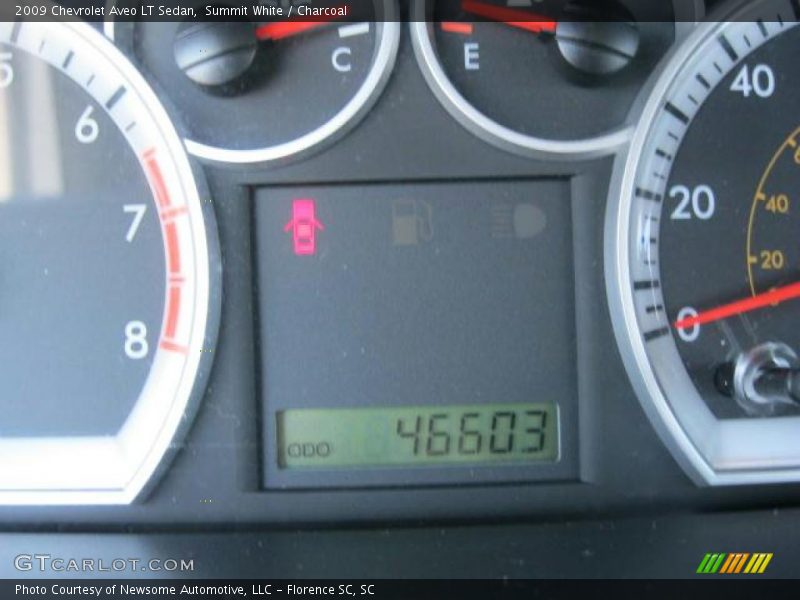 Summit White / Charcoal 2009 Chevrolet Aveo LT Sedan