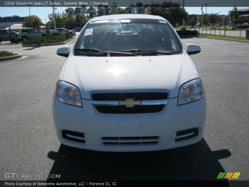 Summit White / Charcoal 2009 Chevrolet Aveo LT Sedan