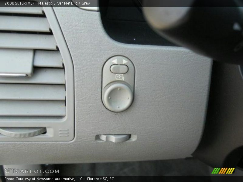 Majestic Silver Metallic / Grey 2008 Suzuki XL7