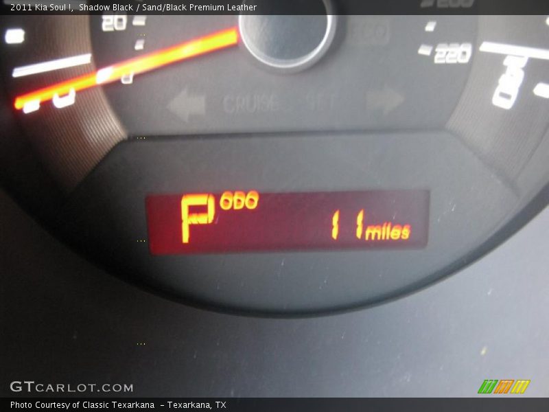 Shadow Black / Sand/Black Premium Leather 2011 Kia Soul !