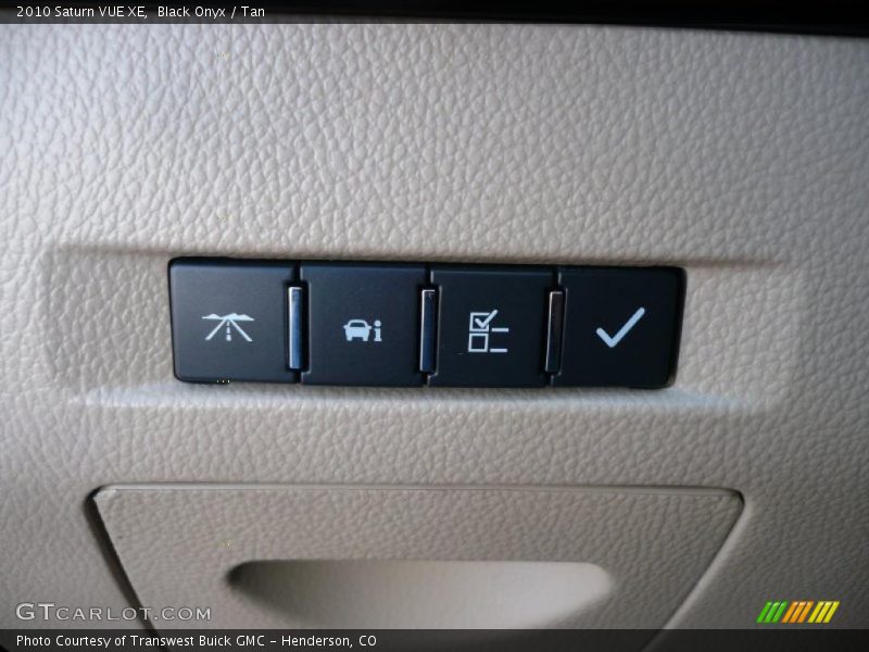 Black Onyx / Tan 2010 Saturn VUE XE