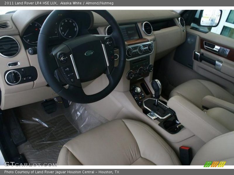 Alaska White / Almond/Nutmeg 2011 Land Rover LR4 HSE LUX