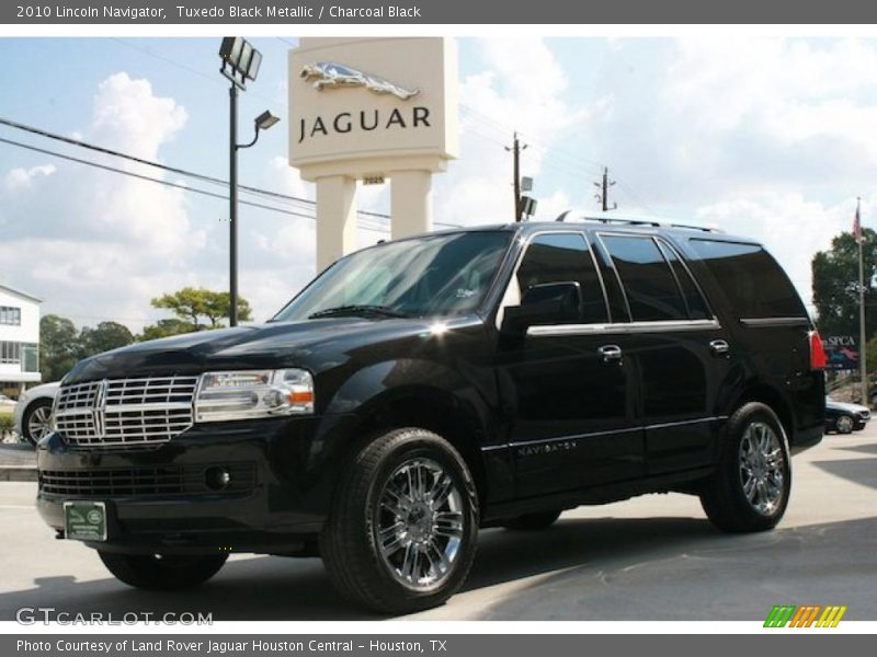 Tuxedo Black Metallic / Charcoal Black 2010 Lincoln Navigator