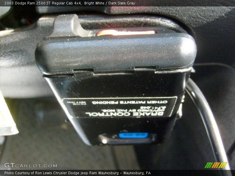 Bright White / Dark Slate Gray 2003 Dodge Ram 2500 ST Regular Cab 4x4