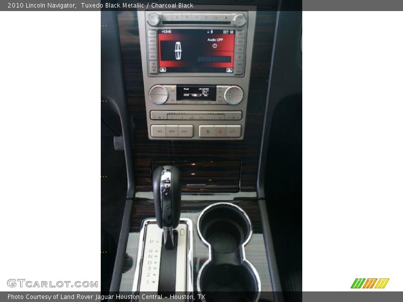 Controls of 2010 Navigator 