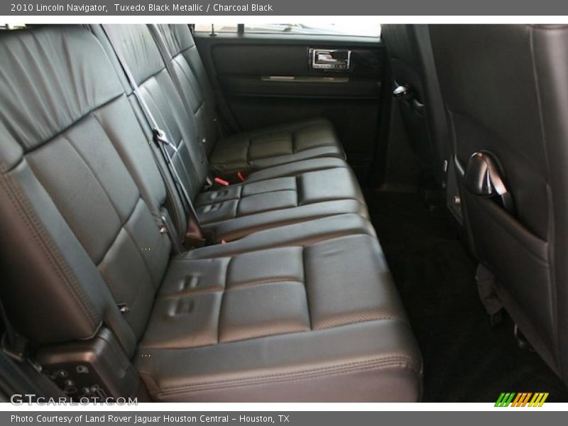 Tuxedo Black Metallic / Charcoal Black 2010 Lincoln Navigator