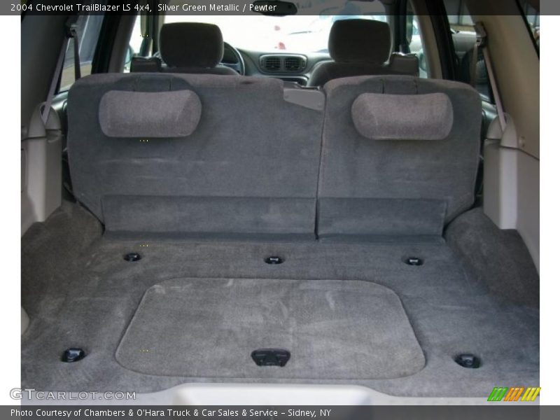  2004 TrailBlazer LS 4x4 Trunk