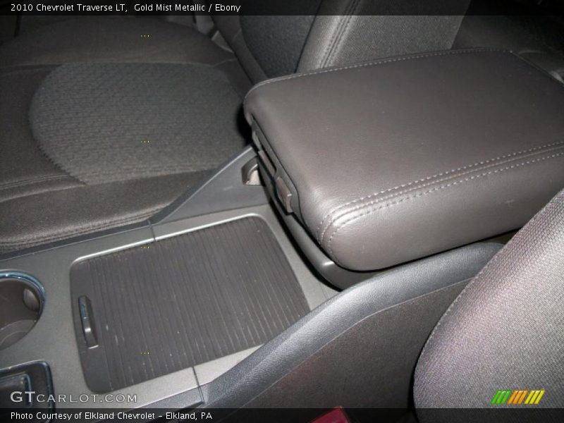 Gold Mist Metallic / Ebony 2010 Chevrolet Traverse LT
