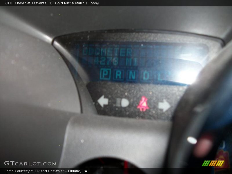 Gold Mist Metallic / Ebony 2010 Chevrolet Traverse LT