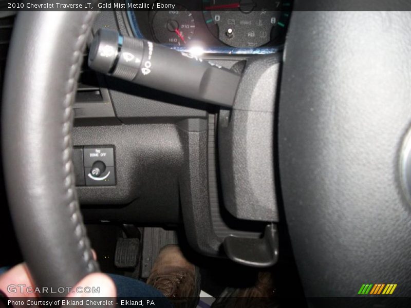 Gold Mist Metallic / Ebony 2010 Chevrolet Traverse LT