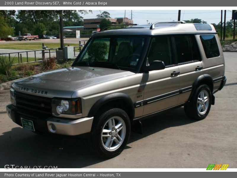 White Gold / Alpaca Beige 2003 Land Rover Discovery SE7