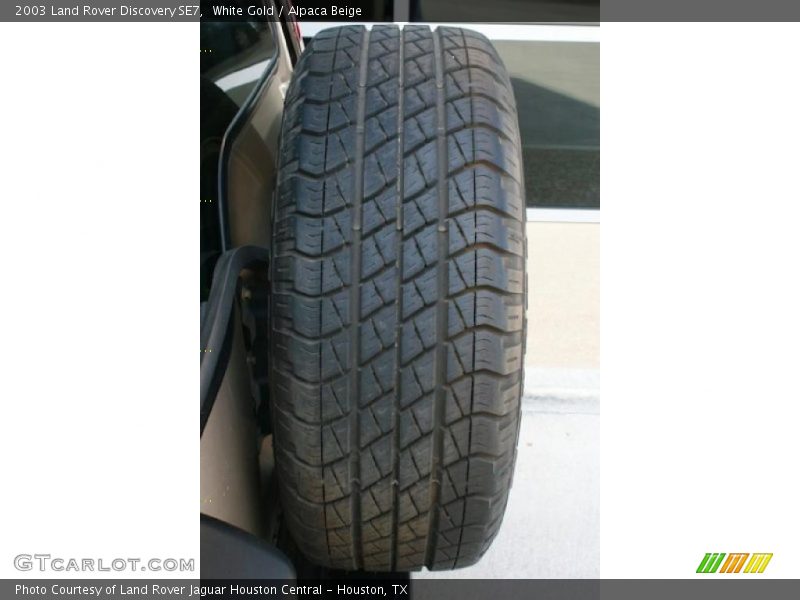 White Gold / Alpaca Beige 2003 Land Rover Discovery SE7