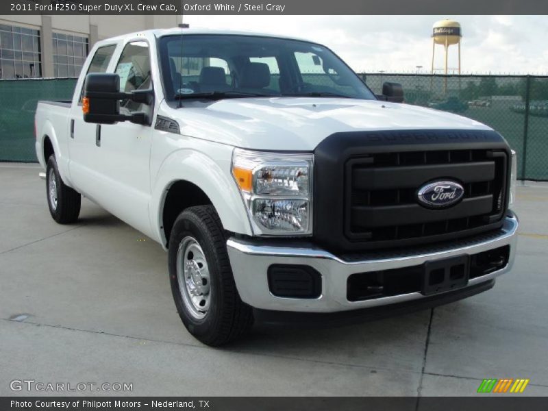 Oxford White / Steel Gray 2011 Ford F250 Super Duty XL Crew Cab