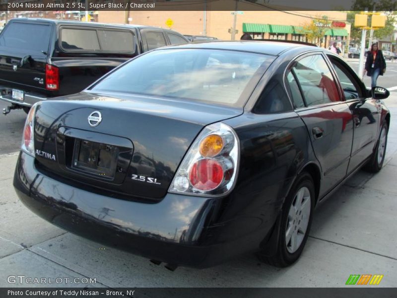 Super Black / Charcoal 2004 Nissan Altima 2.5 SL