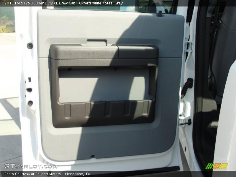 Oxford White / Steel Gray 2011 Ford F250 Super Duty XL Crew Cab